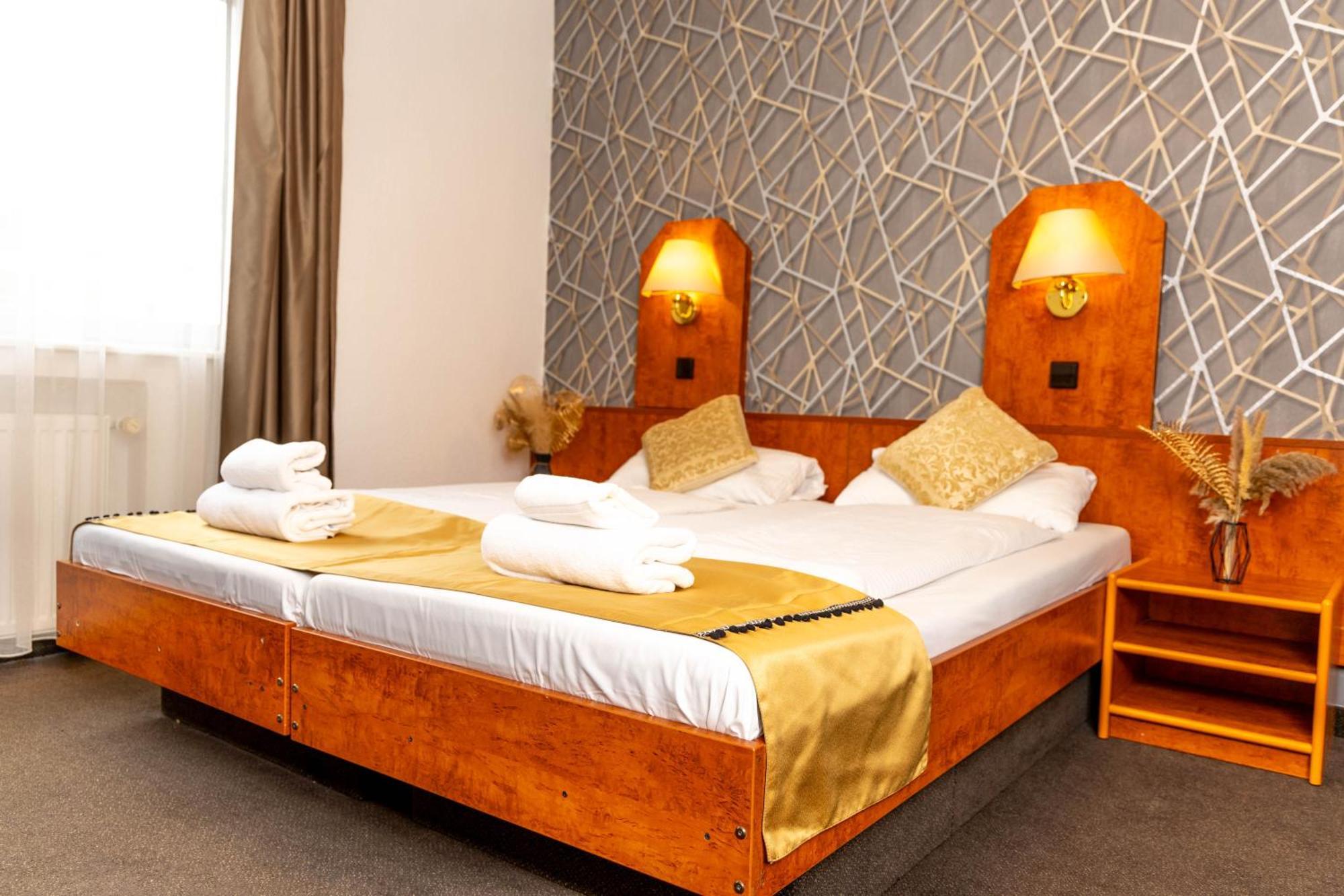 Hotel Rossija Frankfurt am Main Buitenkant foto